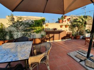 The Spanish Palace, Suites, Rooms, Apartments & Terraces - Naples - 3
