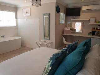 NOOii Open Plan Room - 7