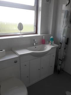 Hilltop House - Airdrie - 4