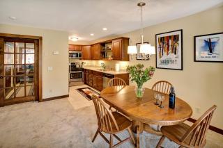 Ski on ski off right from your door nicely decorated 2 bedroom, Sunrise L3 - Killington - 0