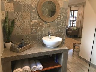 Lowveld Living Guesthouse - 1