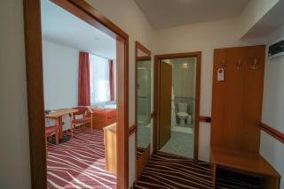 Grand Hotel BELLEVUE - Starý Smokovec - 4