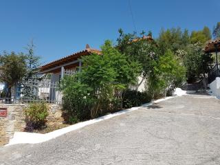 Nafplio cozy mountain cottage - 8