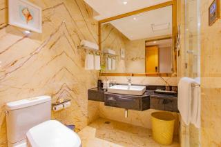 YueXin Tomorrow Hotel Sanya - Sanya - 1