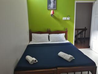 seaway's inn - Cochin - 1