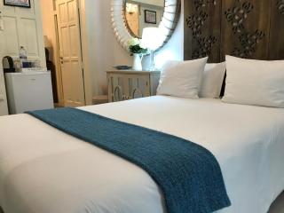 Lisbon Downtown Inn - 1