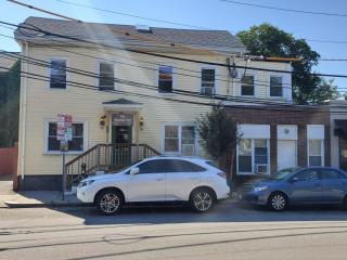 The Windsor Inn Guest House - 4