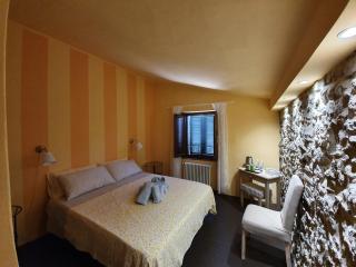 Lo scarabeo - Casale di Pari - 1