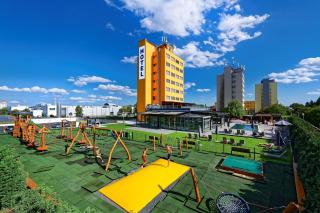 Hotel Aura Design & Garden Pool - Prague - 3