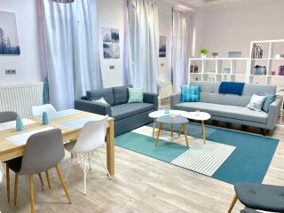 Modern, Central Suites by Keleti - 2 Kitchens, A/C, Park - 3