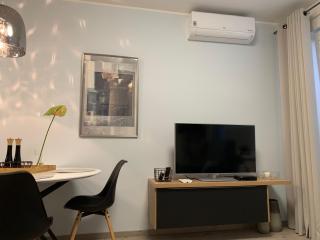 The Town Hall Residence -Welcome Home Apartment-free outdoor parking-AC - Košice - 2