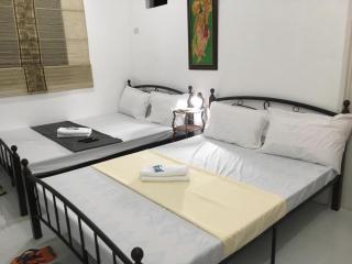 Silang Near Tagaytay Transient Rooms for Family - Tagaytay - 7