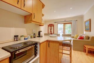 No.8 on Wright Street - George - 4