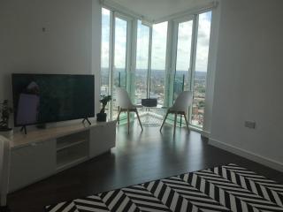 GRAND SERVICED APARTMENTS***** - 0