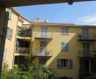 Vieux Nice, grand 2 pièces sur jardins, parking, calme - Nice - 4