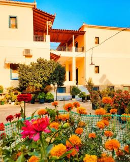 Costa-Rini Hotel - Leonidio - 6