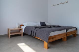 The FOXhouse - 8