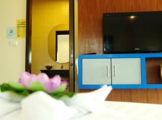 Calypso Patong Hotel - 4