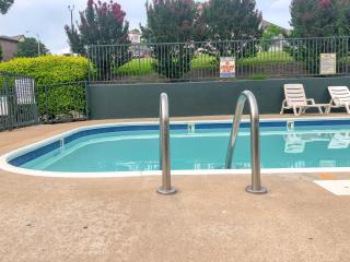 Green Gables Inn - 4