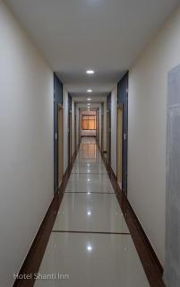 Hotel Shanti Inn - 8