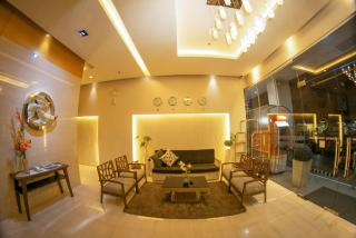 Zerenity Hotel & Suites - Cebú - 3