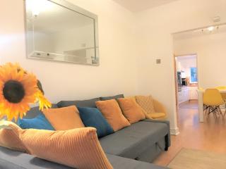 Seaside House with Parking - Worthing - 1