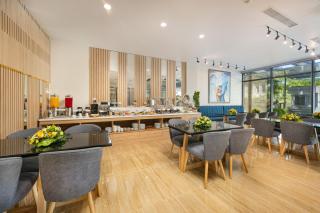 Sun River Hotel & Apartment - Danang - 8
