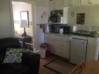 Rock Ledge Motel - Alexandria Bay - 7