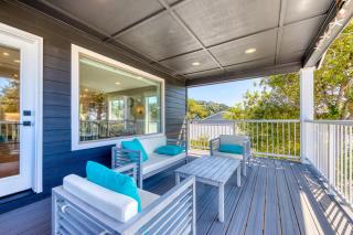 The Whistle Stop - Rockaway Beach - 6