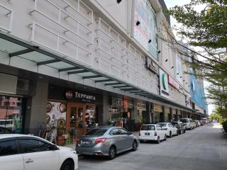 5 Bedrooms Penthouse 3 Bedrooms Apartment Marina Court Resort Condominium - Kota Kinabalu - 4