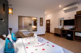 Orussey One Boutique - Phnom Penh - 7