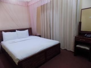 Belline Hotel Ishaka - 8
