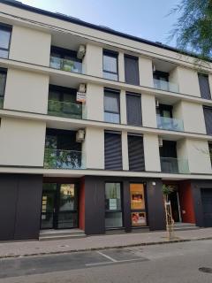 Holiday Apartman with Free Parking - Győr - 8