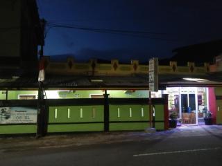 RedDoorz Syariah near Paradiso Beach Sabang - Sabang - 8