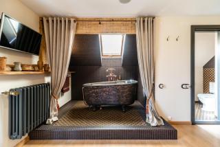 Boutique Hotel Bersas - 4