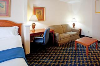 Holiday Inn Express & Suites Orangeburg by IHG - Orangeburg - 2