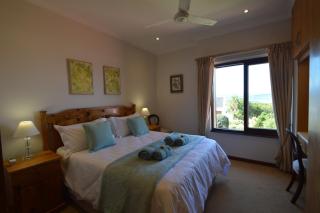 Mountain and Sea View Getaway - Plettenbergbaai - 2
