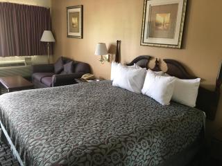 Days Inn by Wyndham Picayune - Picayune - 5