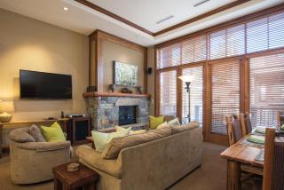 Family Friendly Residence in Village at Northstar! - Iron Horse North 105 - Truckee - 5