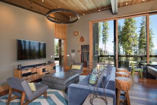 Luxury 4BD True Ski-In/Ski-Out Mid-Mountain Residence - Trailside Northstar - Truckee - 6