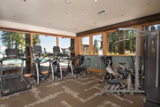 Luxury 4BD True Ski-In/Ski-Out Mid-Mountain Residence - Trailside Northstar - Truckee - 1