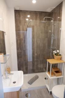 VI MAR - GUEST HOUSE - Lagos - 8
