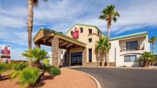 Best Western Plus King's Inn and Suites - Kingman - 0