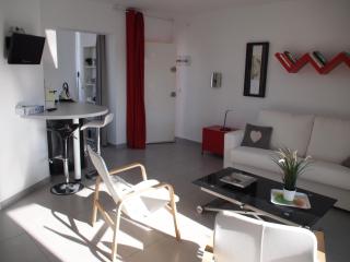 Miramar 37C - Roses - 5