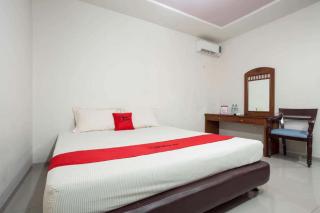 RedDoorz @ Panglima Sudirman - 0