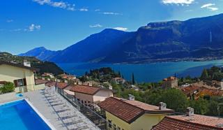 La Quiete 07 lake view Apartment by Gardadomusmea - 8
