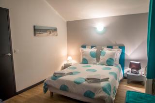MAISON MAUPAS Chambre Rouge - Bellesserre - 1