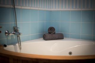 1 CHARMING VILLA CONDE Private Garden Pool, Bbq! - 2