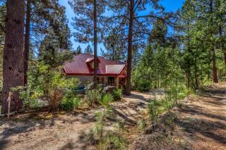 Crown Point Hideaway - 8