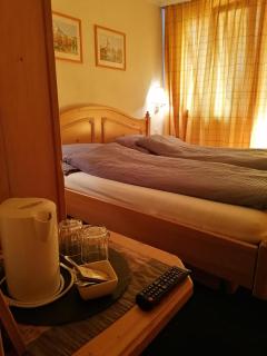 Petit Helvetia Budget Hotel - Zermatt - 1